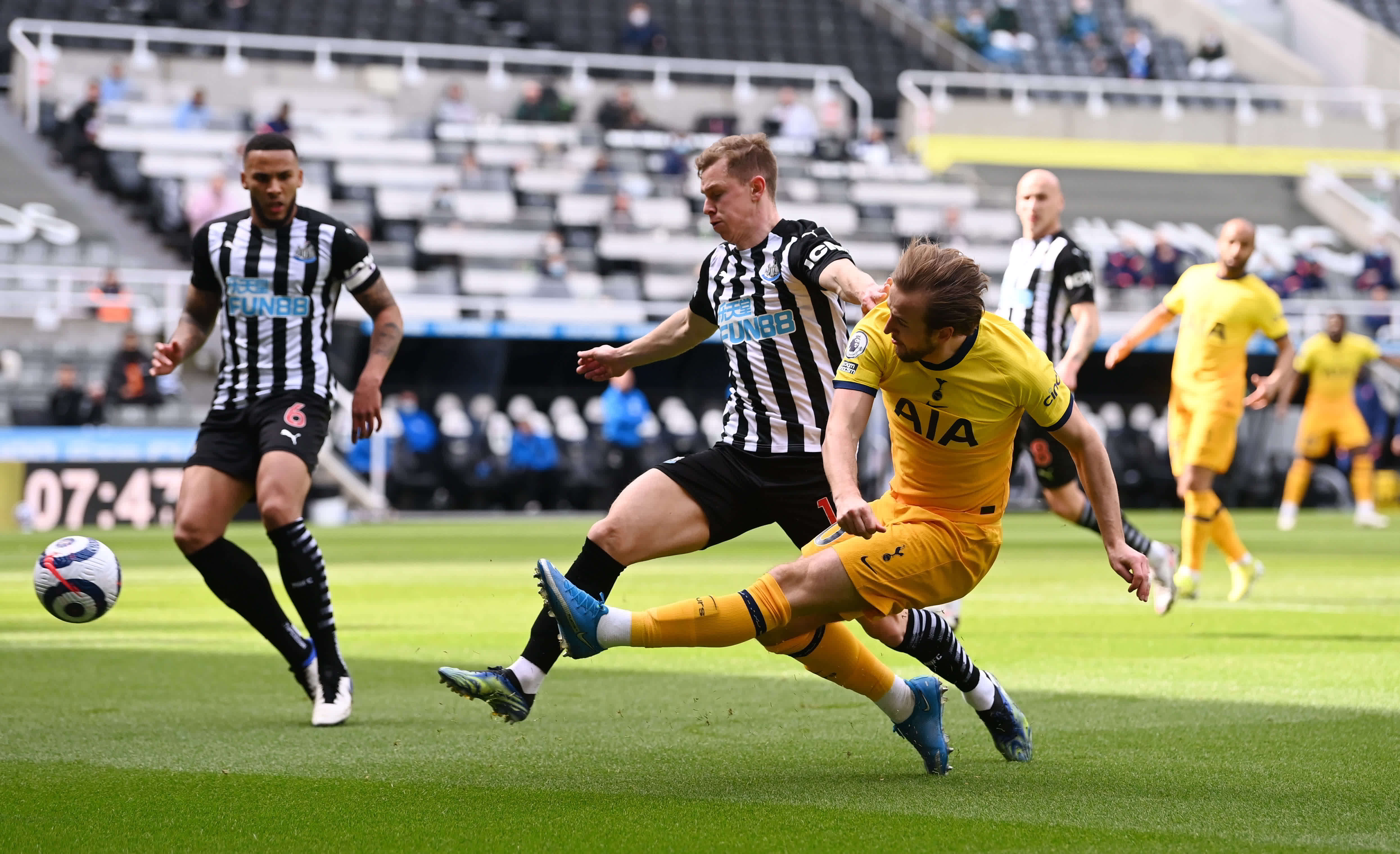 托绳越位保护开关